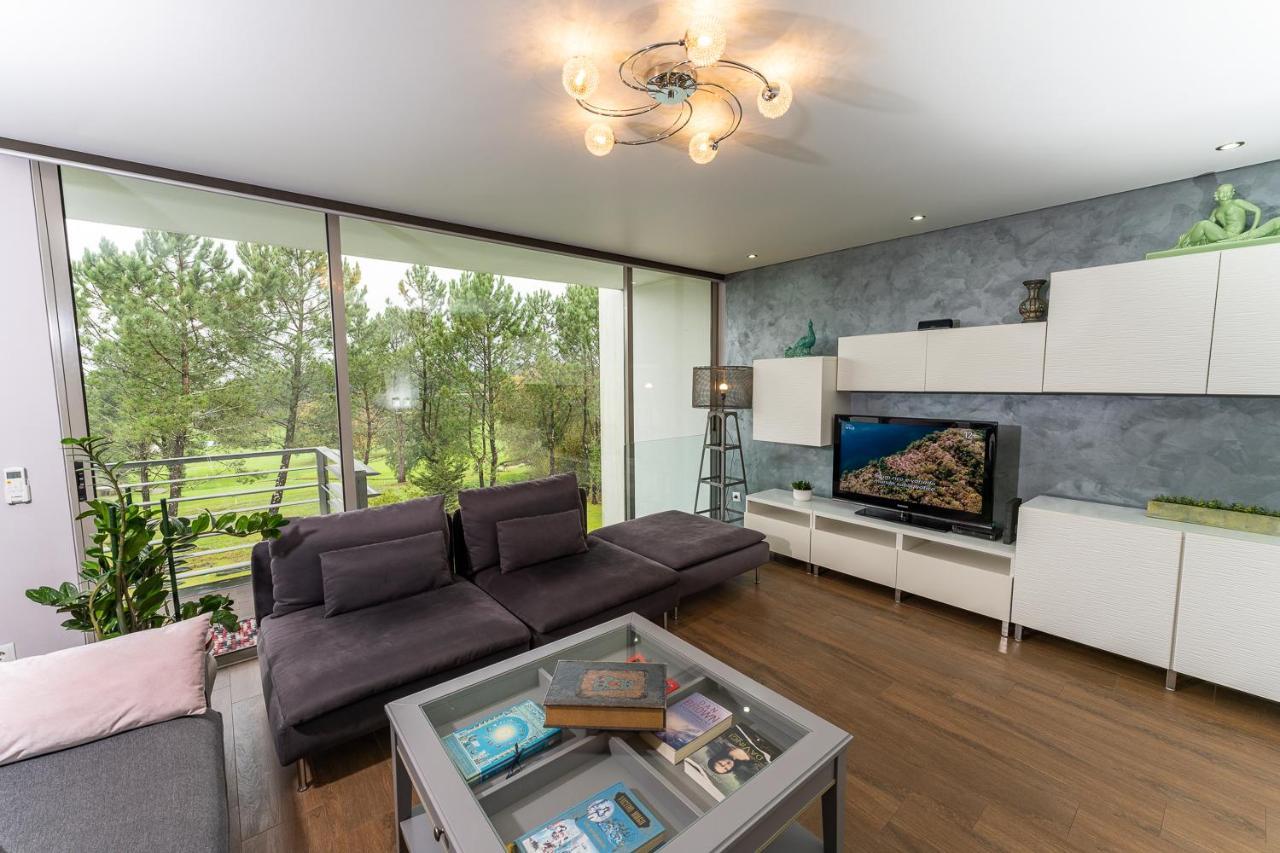 Golf Course - Luxurious Flat T3 - Ponte De Lima Apartment Екстериор снимка
